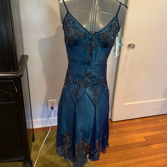 Adrianna Papell Dresses & Skirts - Adrianna Papell Evening Dress Size 2P NWT